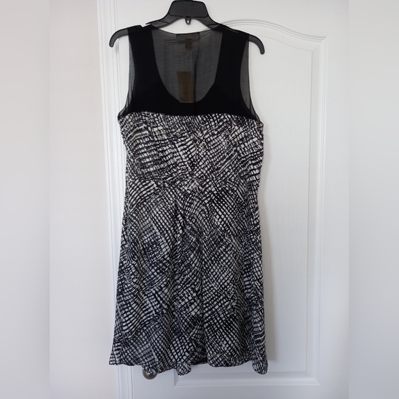 NWT Michael Kors white black dress size 10 - Picture 5 of 5